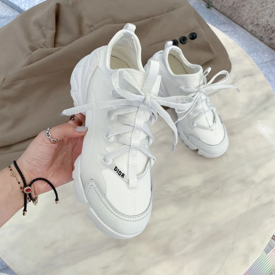 👟👟Ex-factory price 440👟👟 DiorDior high-end version super popular Dior dad shoes-Crusie “J’DIOR 2020ss The new product created at the first major show of Paris Fashion Week in spring "As long as you buy this noble elegance, it will be yours." The new series is inspired by Dior's chief designer to cleverly combine the webbing on the dress with elegance on the perfect shoe shape. Super classic and good-looking. The original last is the most perfect last shape. Customized original material: imported silk cowhide with soft original customized Lycra surface. The best fabric on the market. 1:1 molded original film combination. The inner cowhide feet are perfect! Sizes 35-41, welcome to compare with the real ones